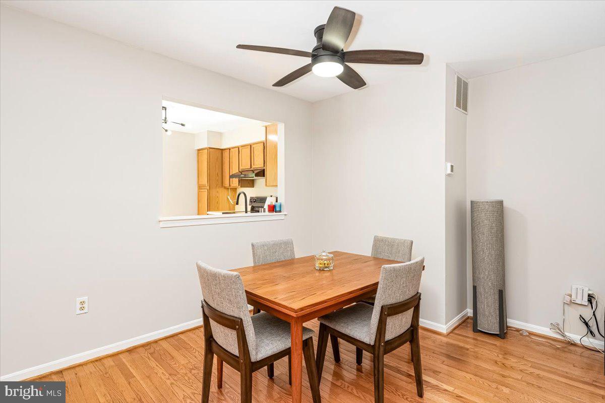 WILLIAMSBURG VILLAGE - Residential