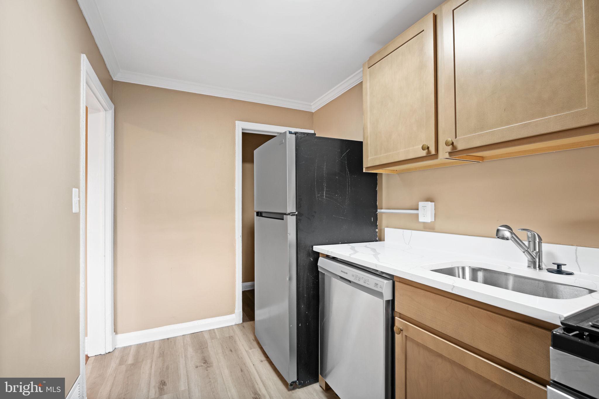 YALE HEIGHTS - Residential