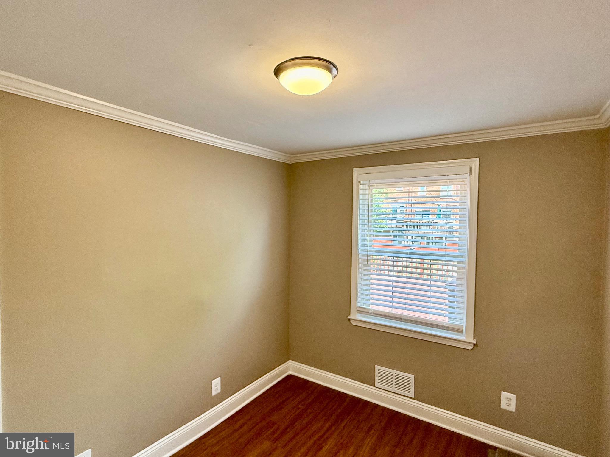 YALE HEIGHTS - Residential