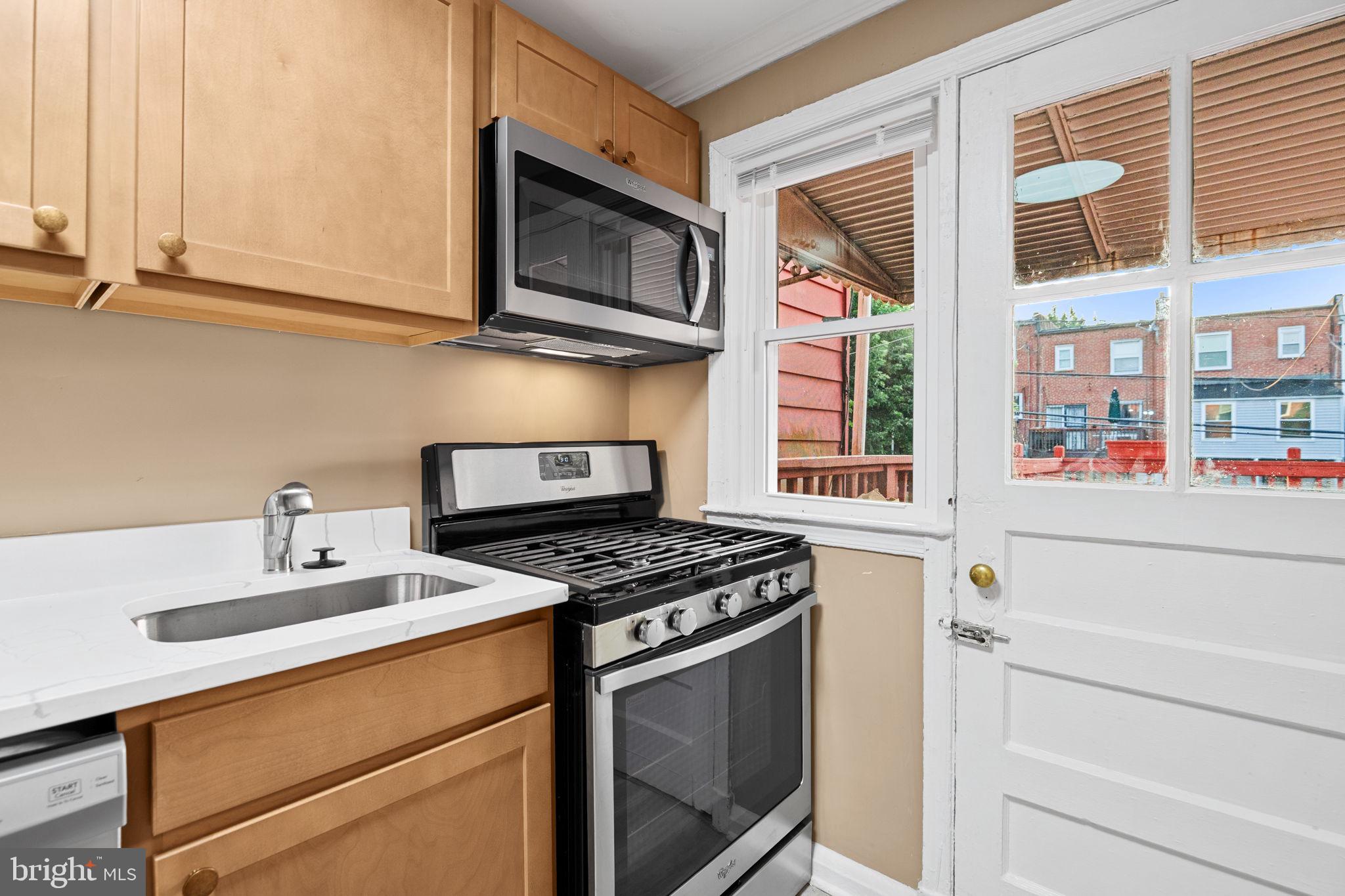 YALE HEIGHTS - Residential