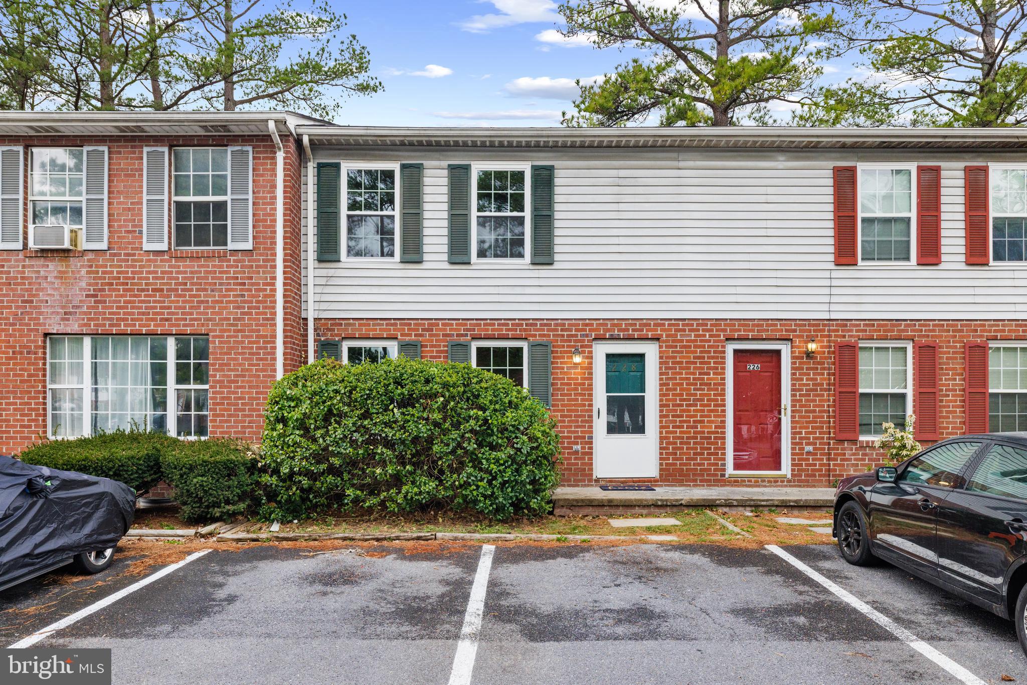 FREDERICKTOWNE TOWNHOUSE - Residential