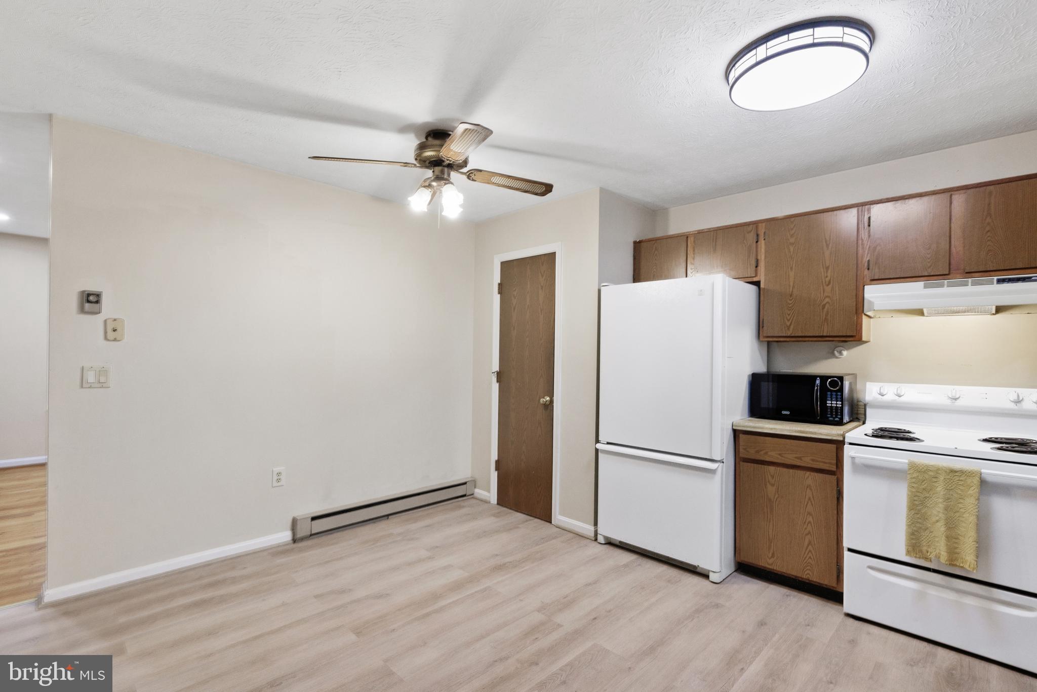 FREDERICKTOWNE TOWNHOUSE - Residential