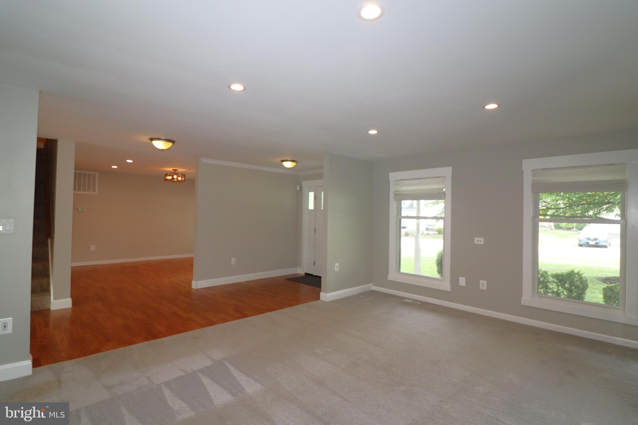 MAPLE GROVE - Residential