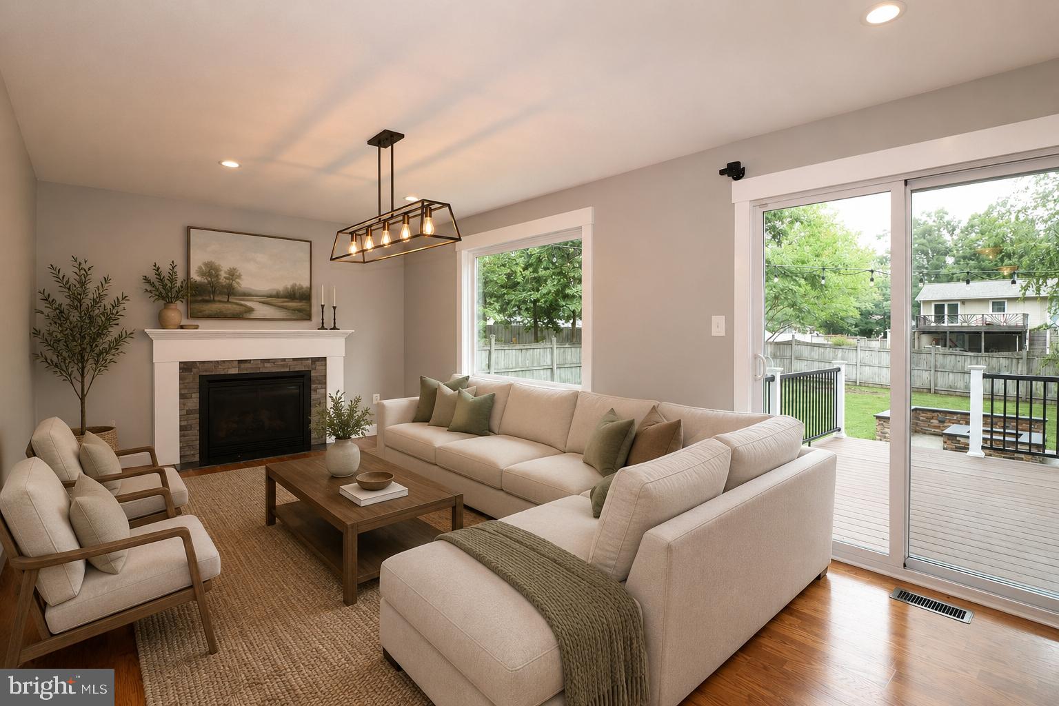 MAPLE GROVE - Residential