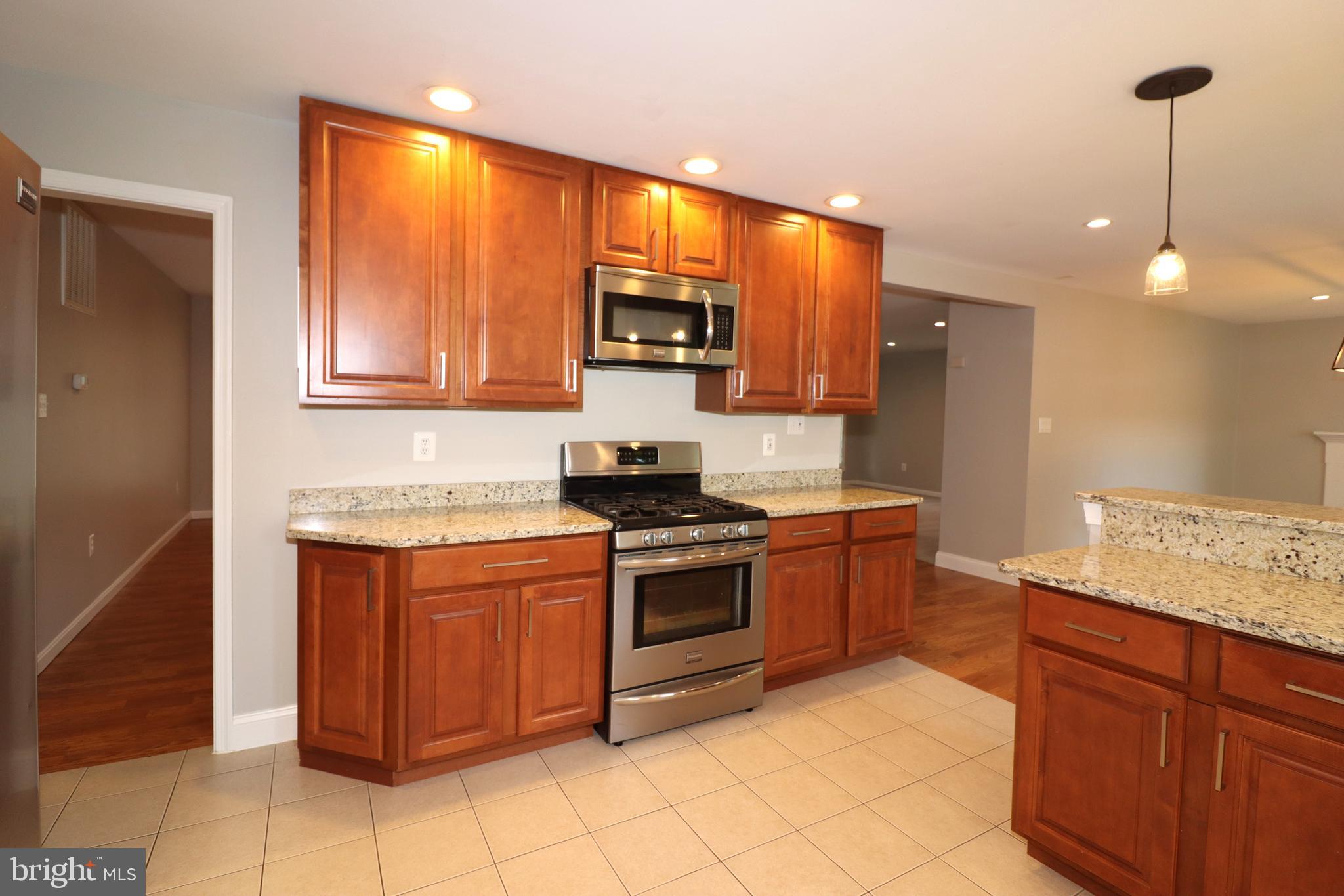 MAPLE GROVE - Residential