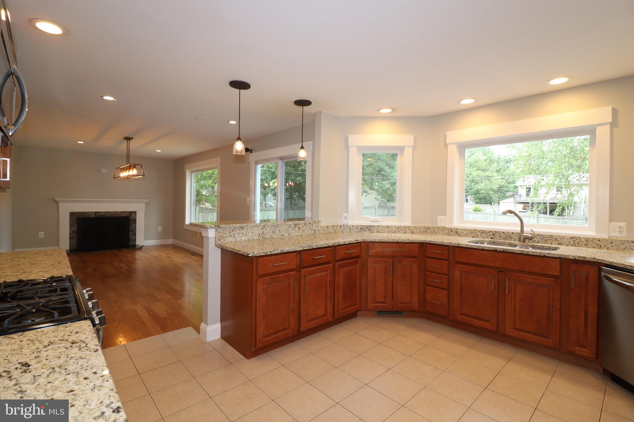 MAPLE GROVE - Residential