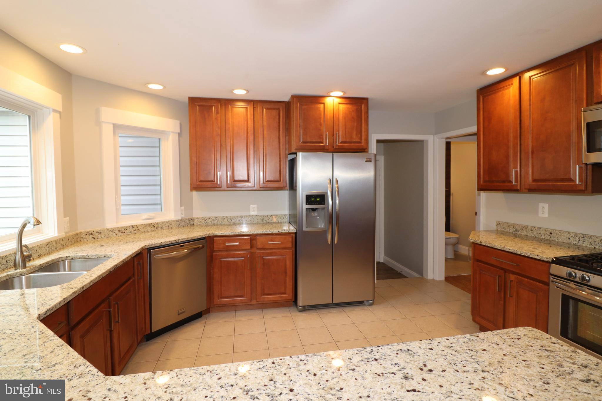 MAPLE GROVE - Residential