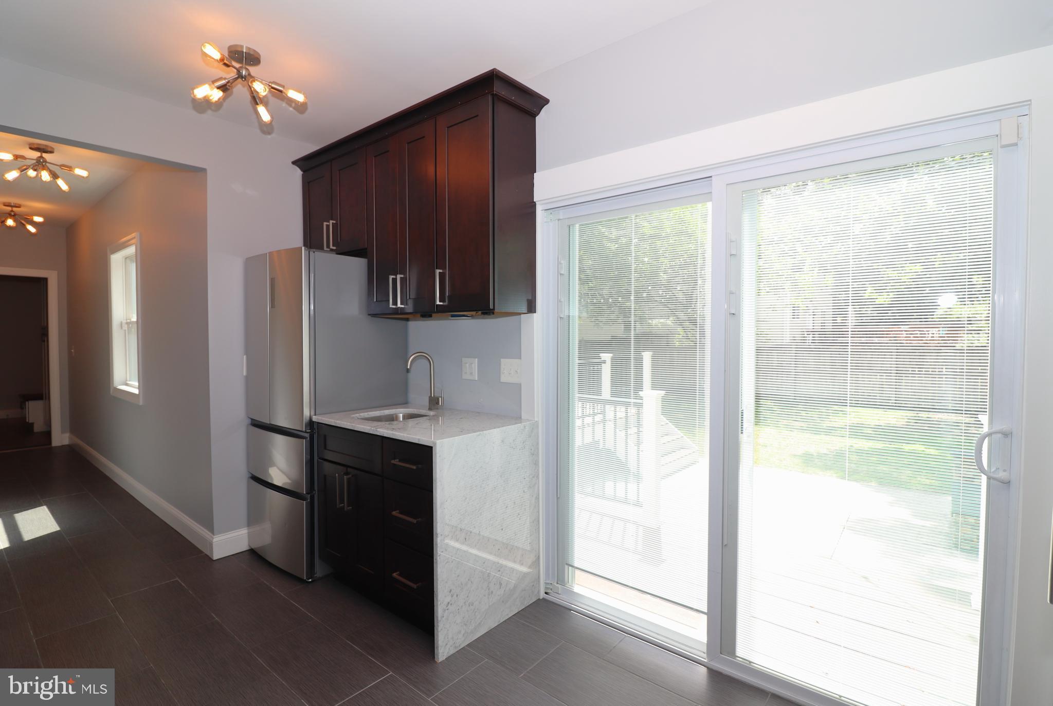 MAPLE GROVE - Residential