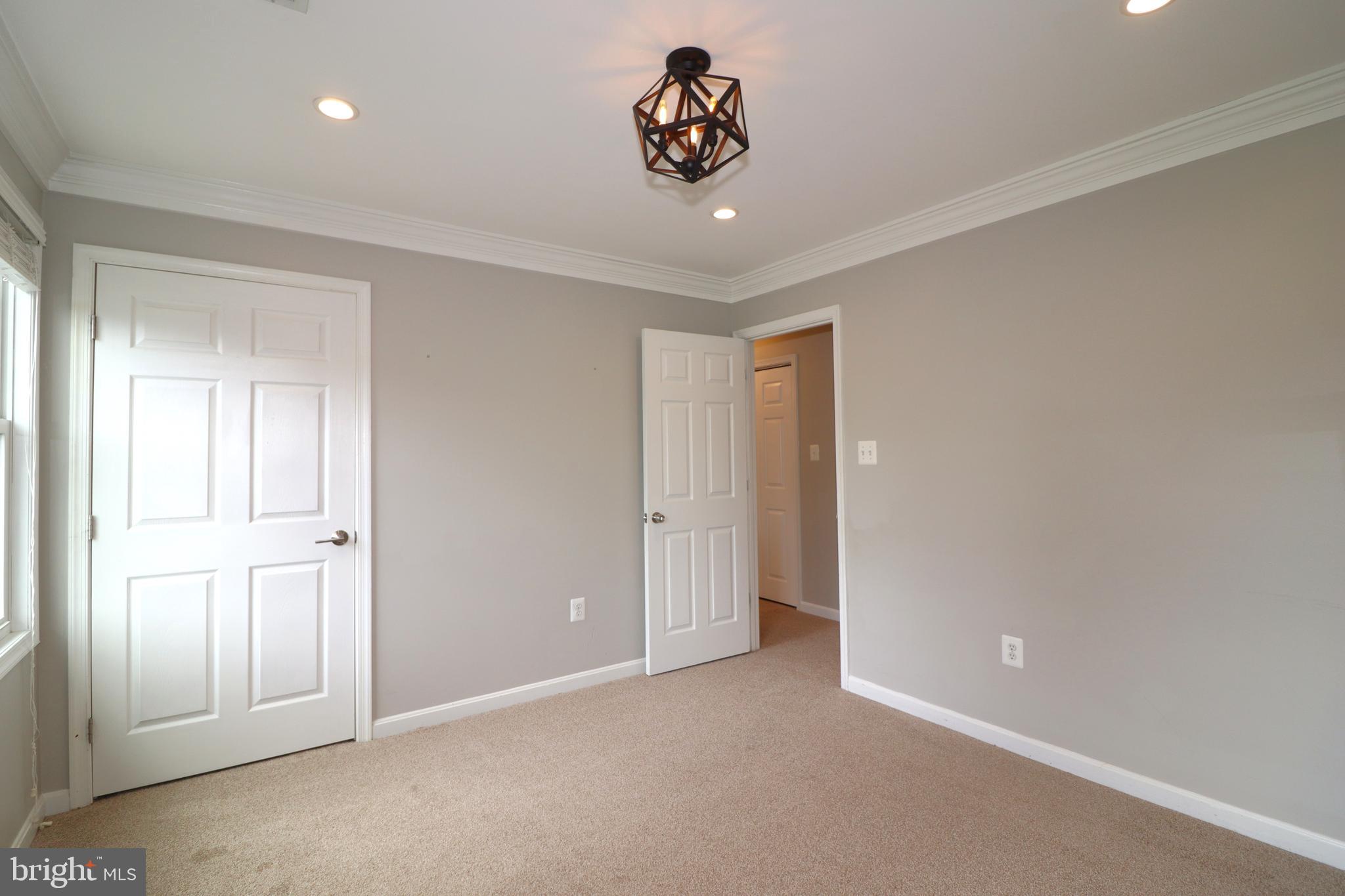 MAPLE GROVE - Residential