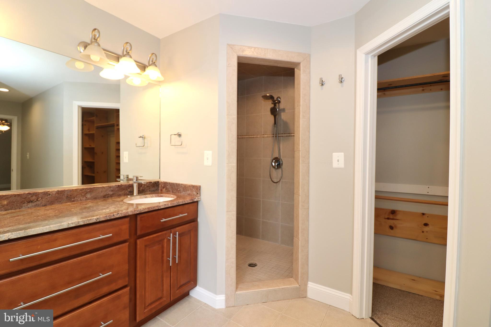 MAPLE GROVE - Residential