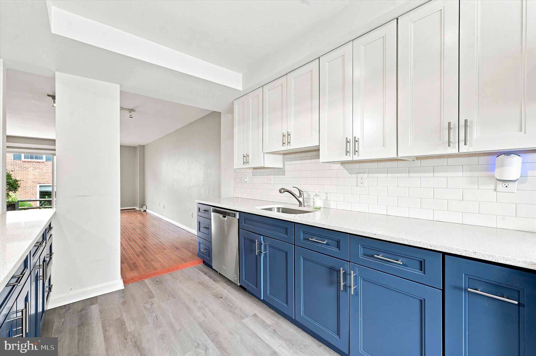 WESTON VILLAGE - Residential