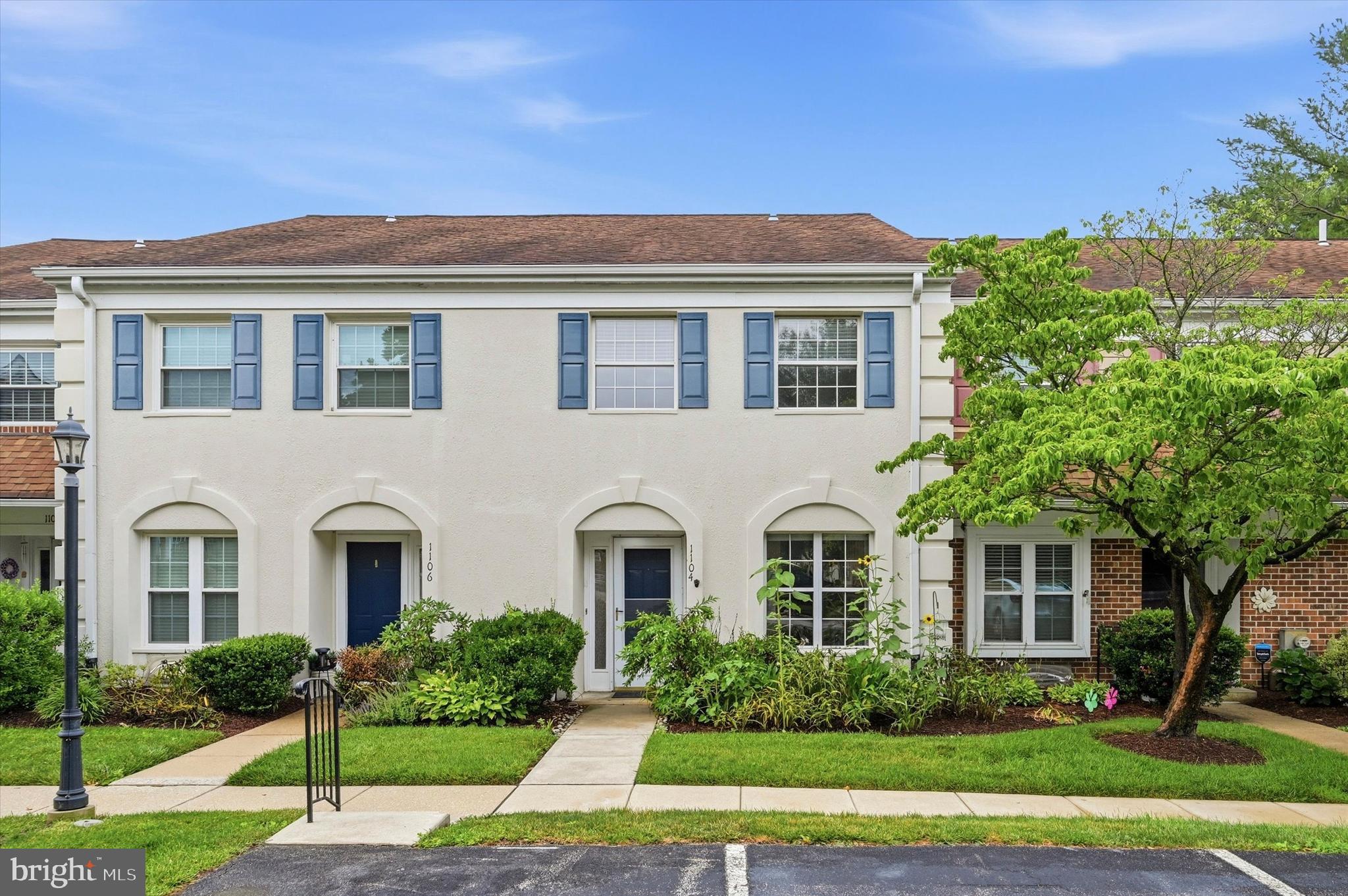 WESTON VILLAGE - Residential