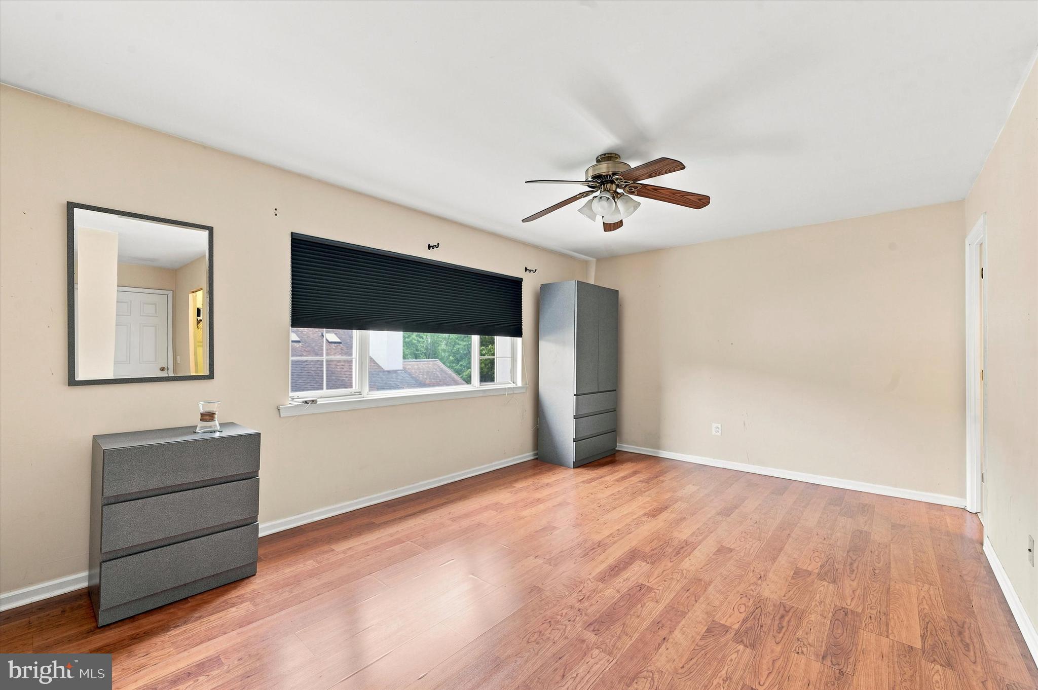 WESTON VILLAGE - Residential