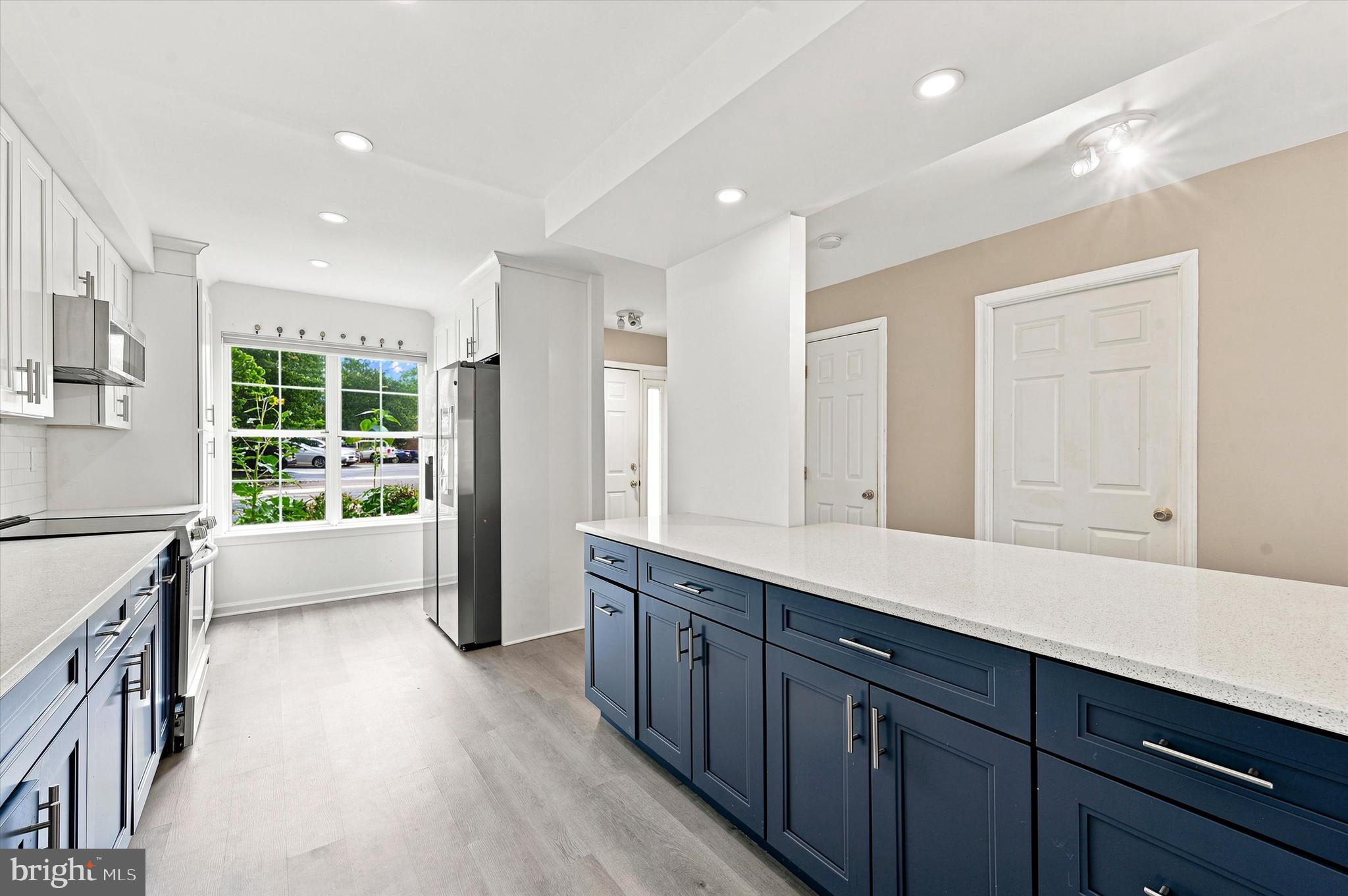 WESTON VILLAGE - Residential