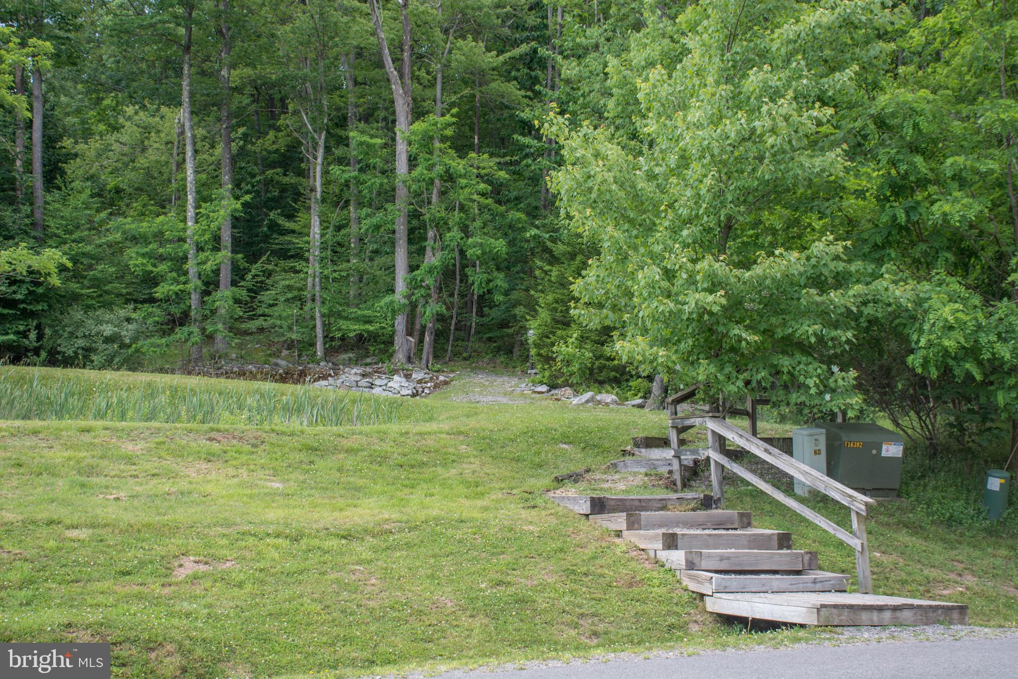 DEEP CREEK HIGHLANDS - Land