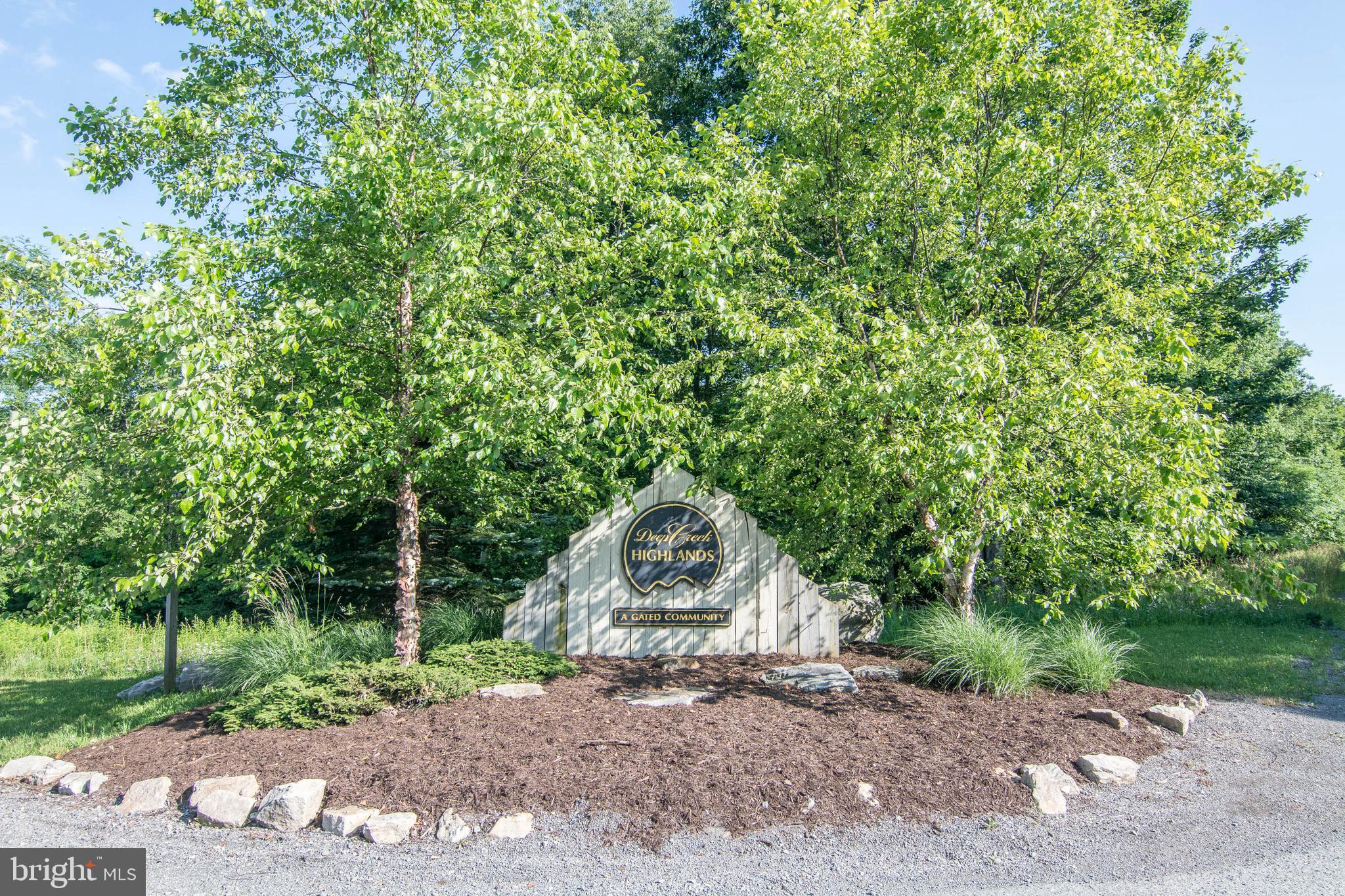 DEEP CREEK HIGHLANDS - Land
