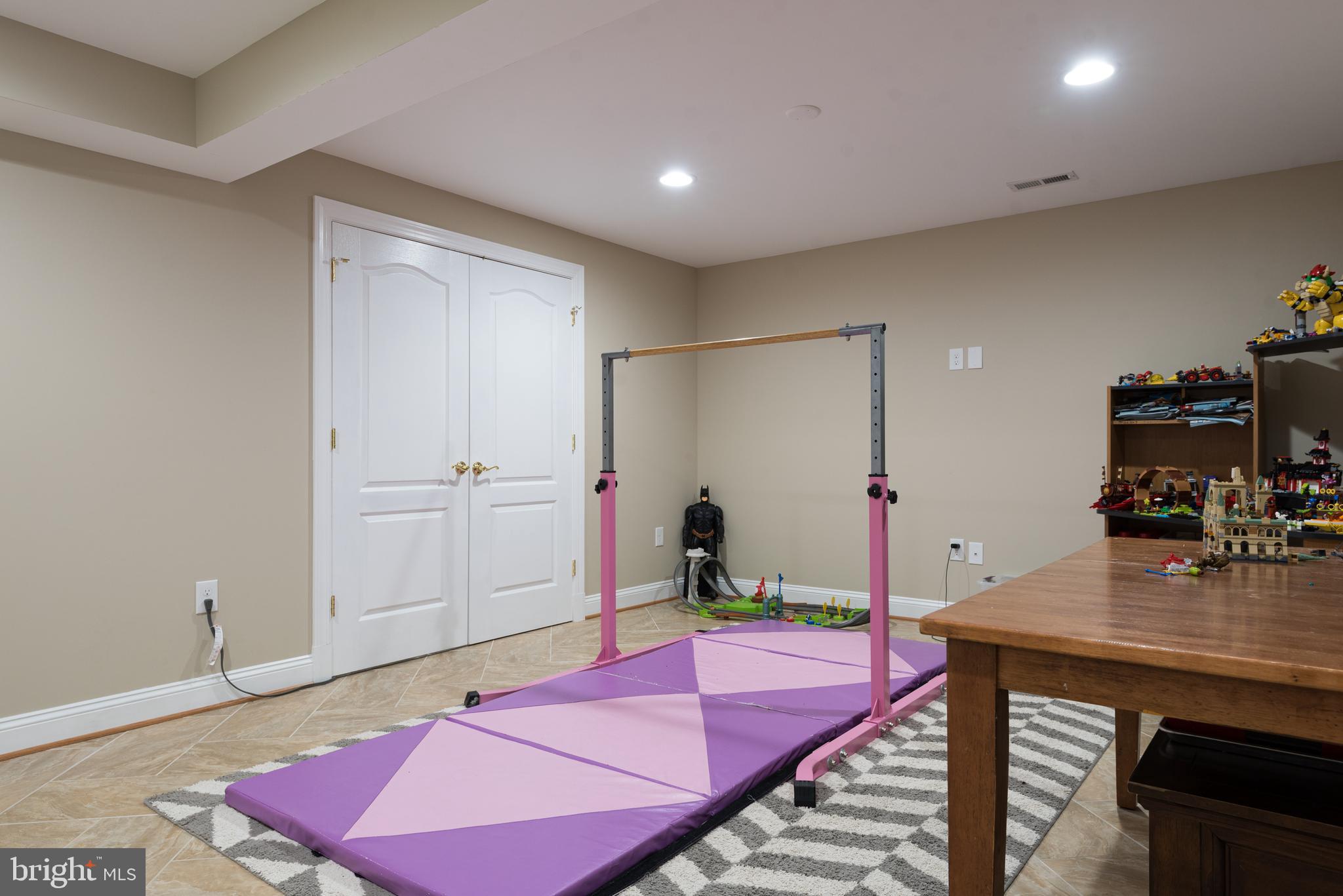 DOMINION VALLEY COUNTRY CLUB - Residential