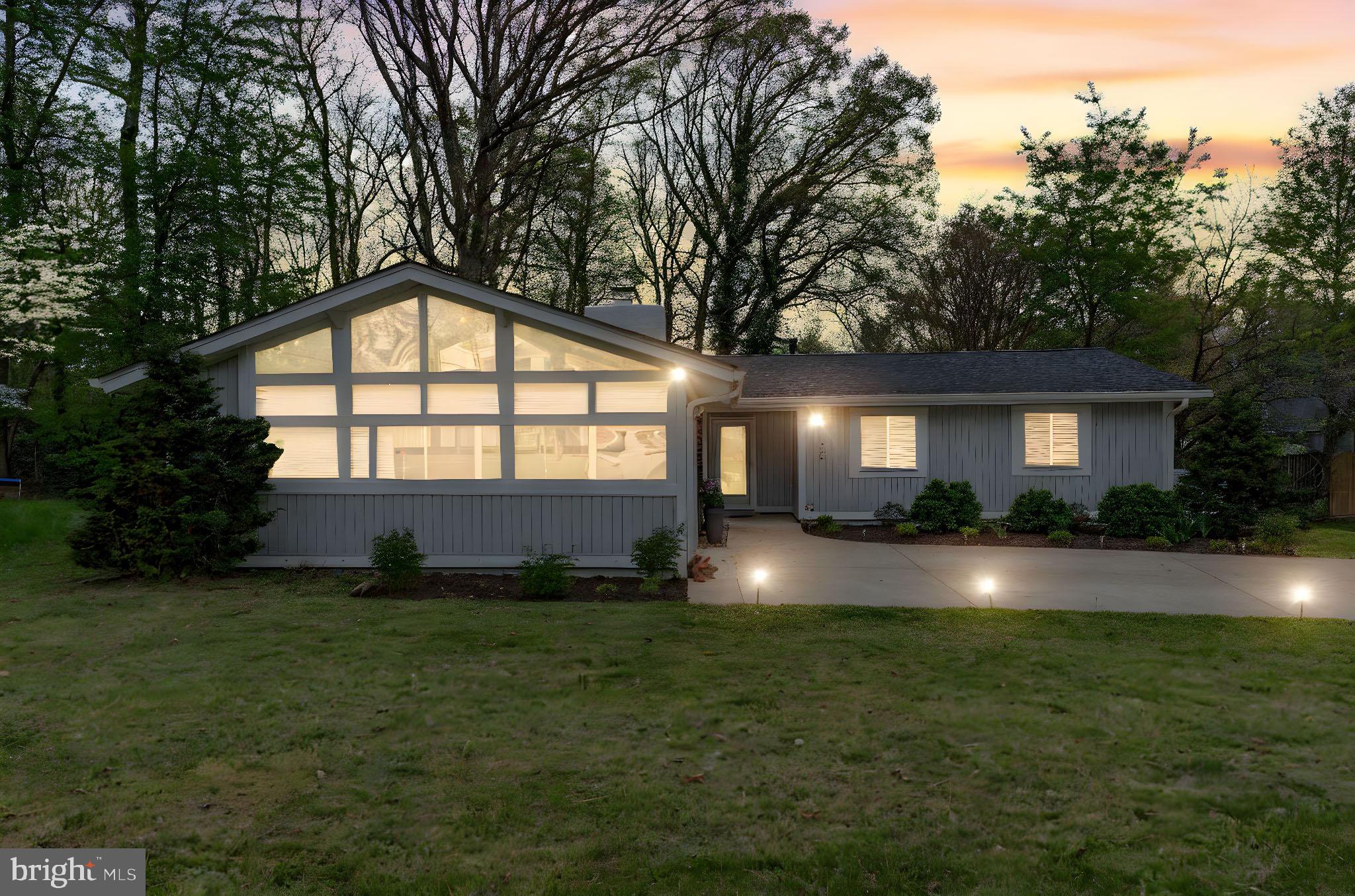 LAKE RIDGE - Residential