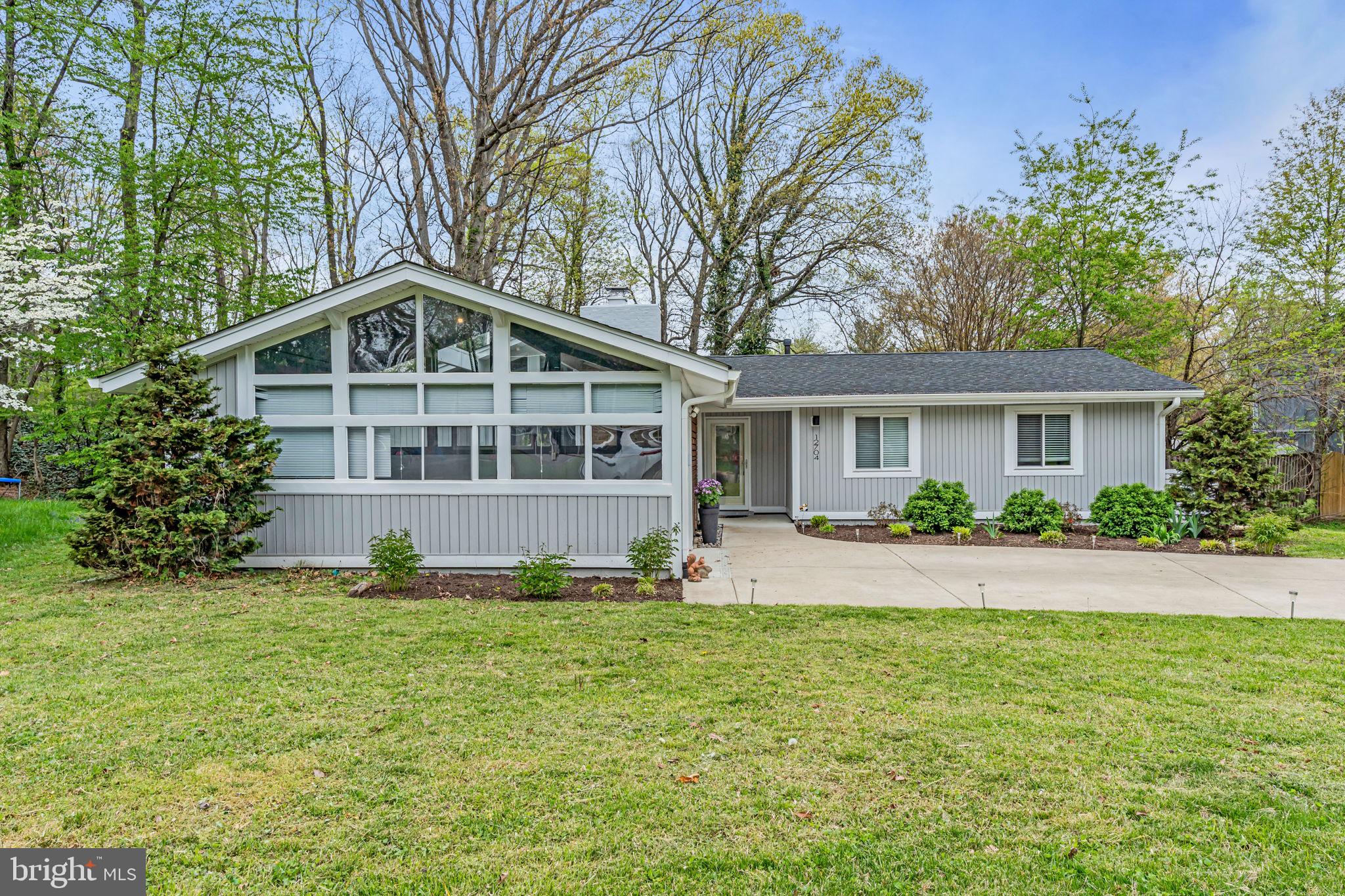 LAKE RIDGE - Residential