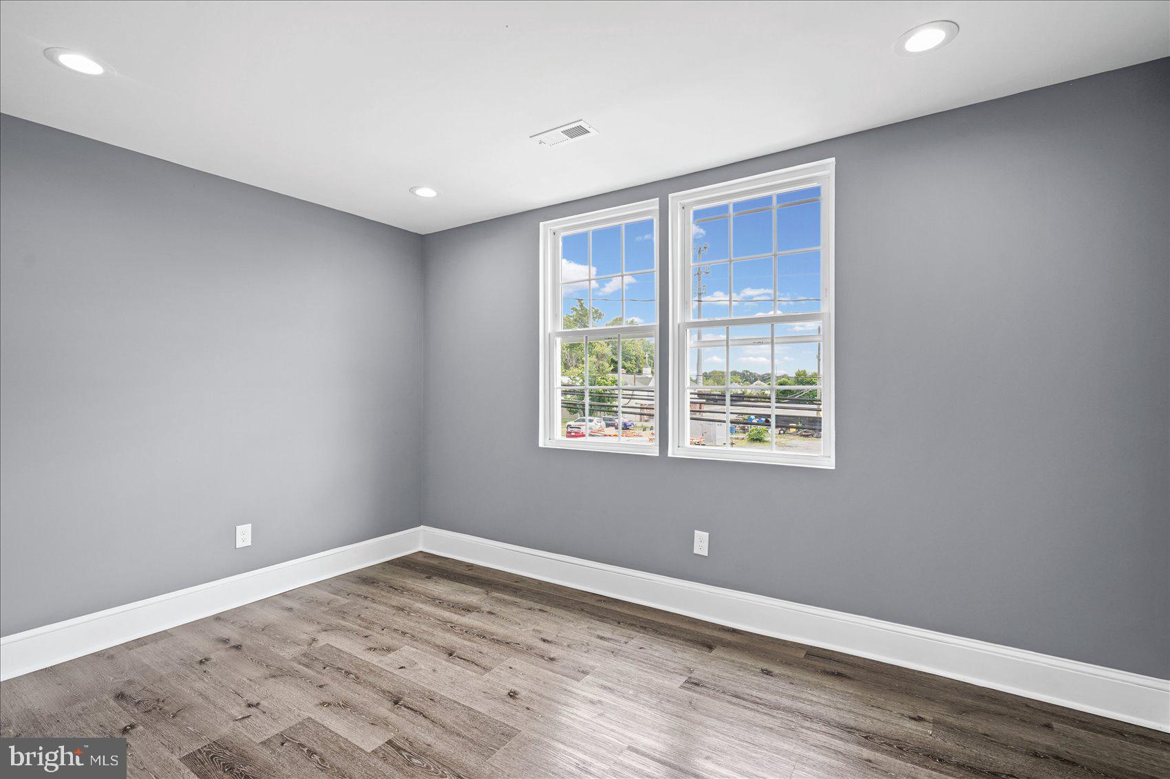 BROOKLYN PARK - Residential