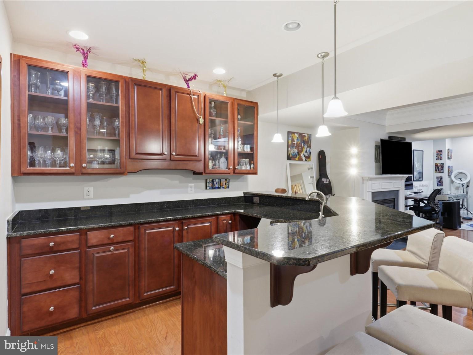 COOPERS GROVE - Residential