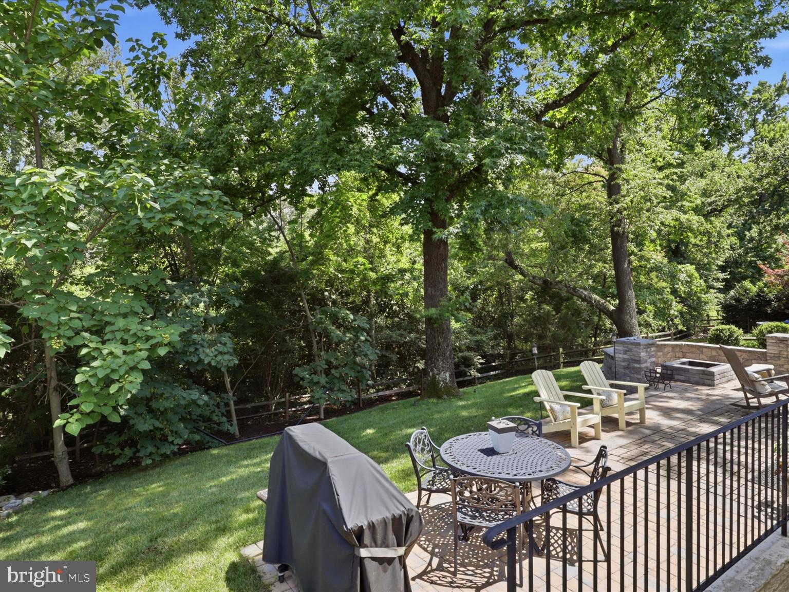 COOPERS GROVE - Residential
