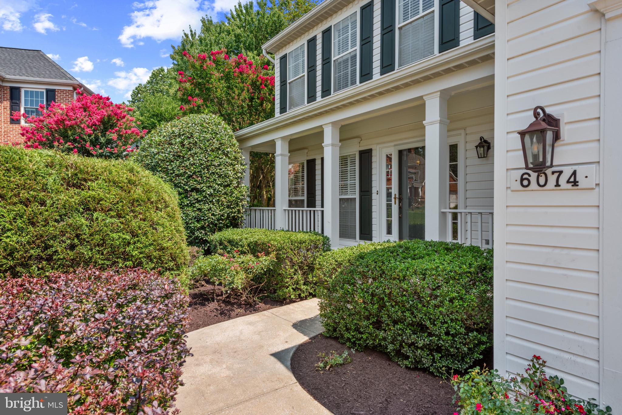 LYNDWOOD MANOR - Residential