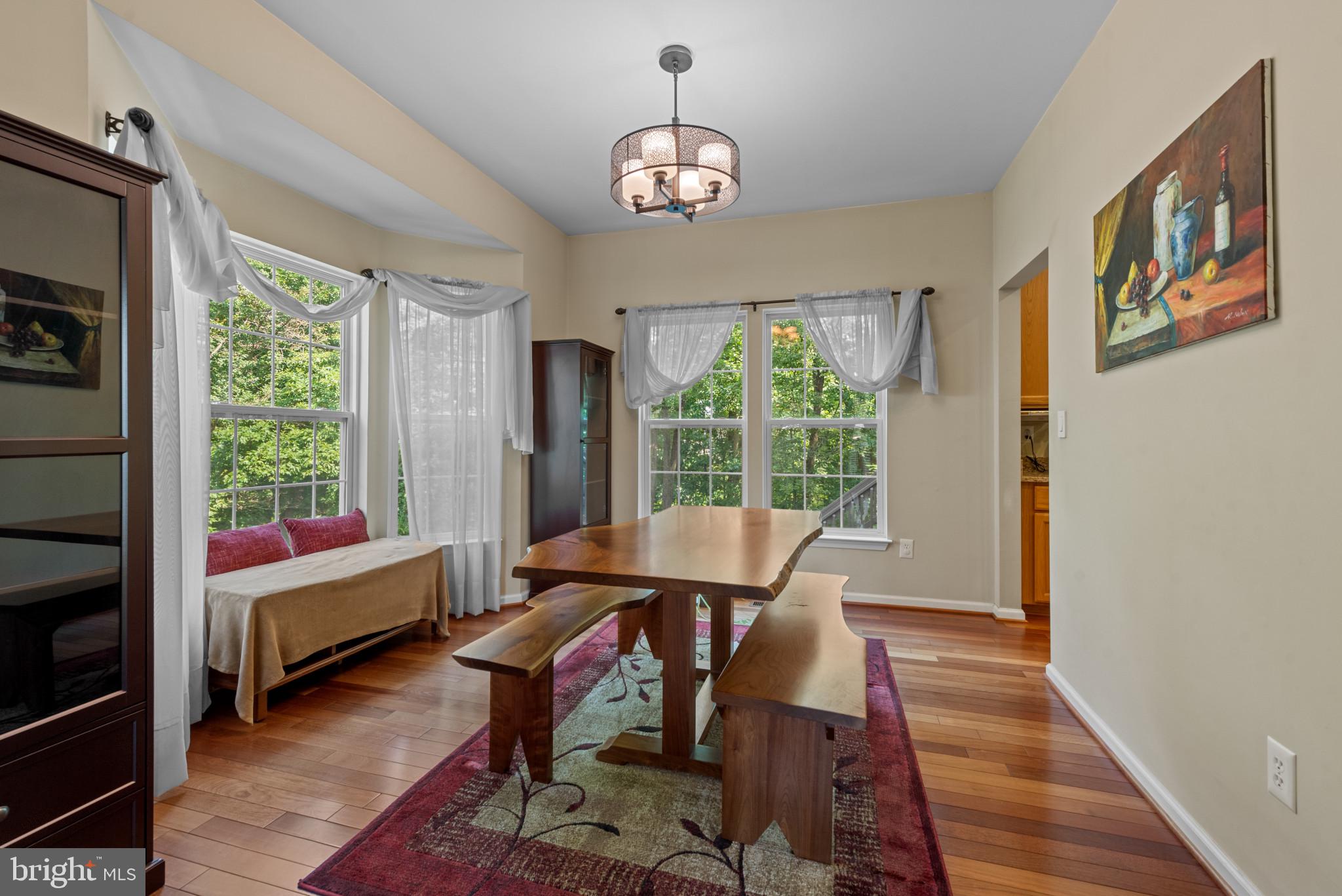 LYNDWOOD MANOR - Residential