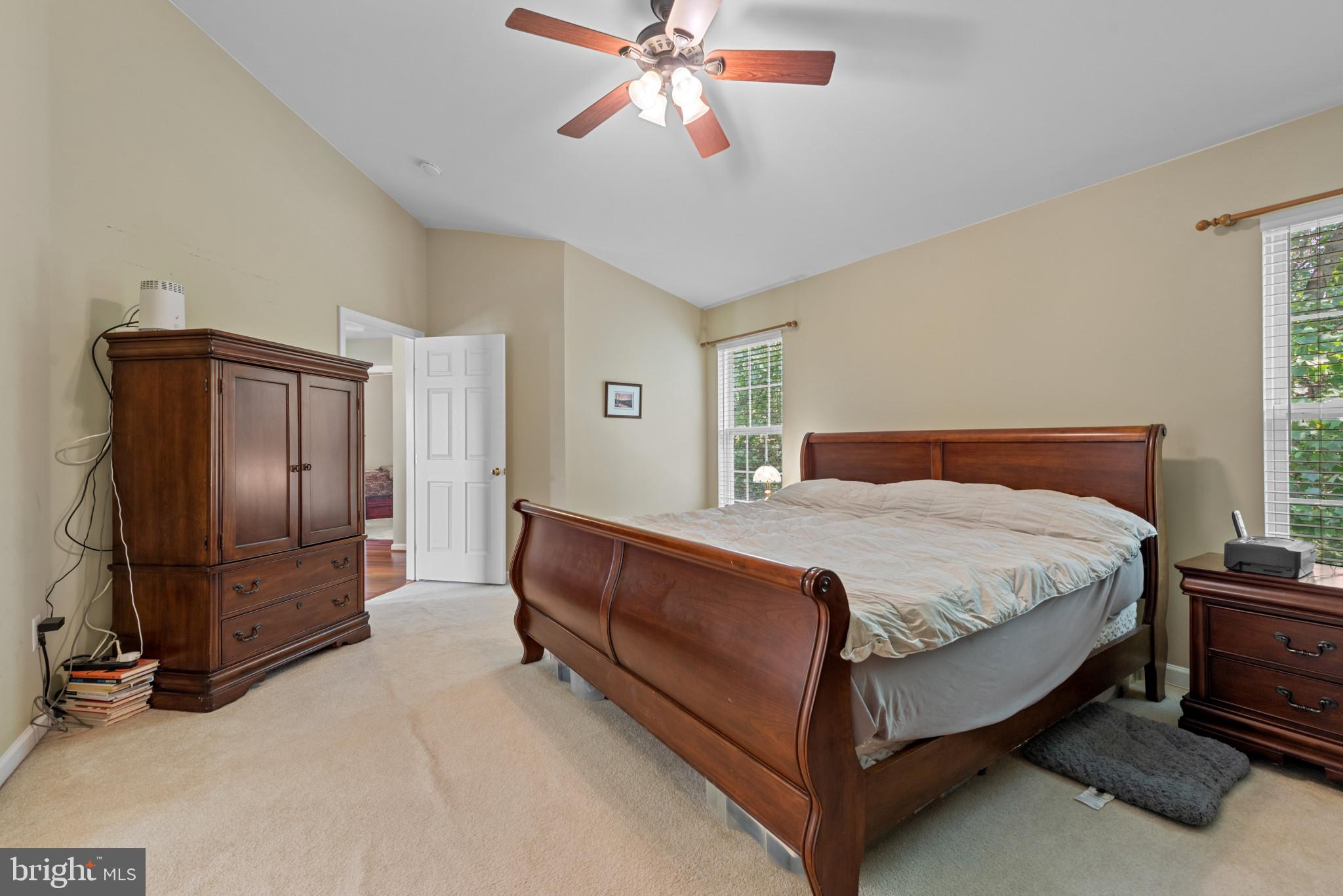 LYNDWOOD MANOR - Residential