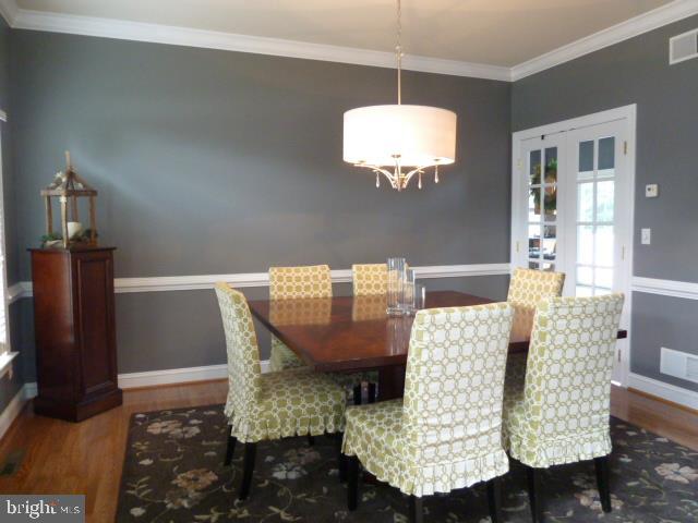 REGENTS GLEN/ROYAL OAKS - Residential