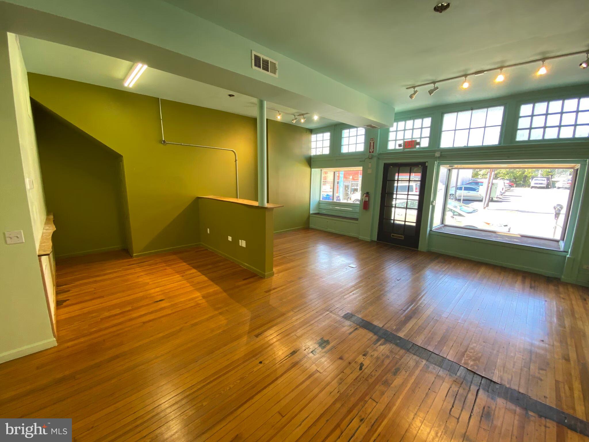 GATEWAY ARTS DISTRICT - Commercial Sale