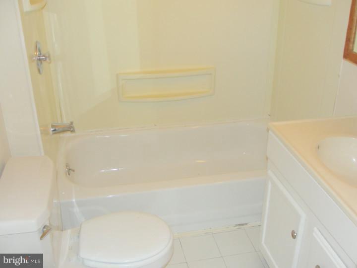 BRIDESBURG - Residential Lease