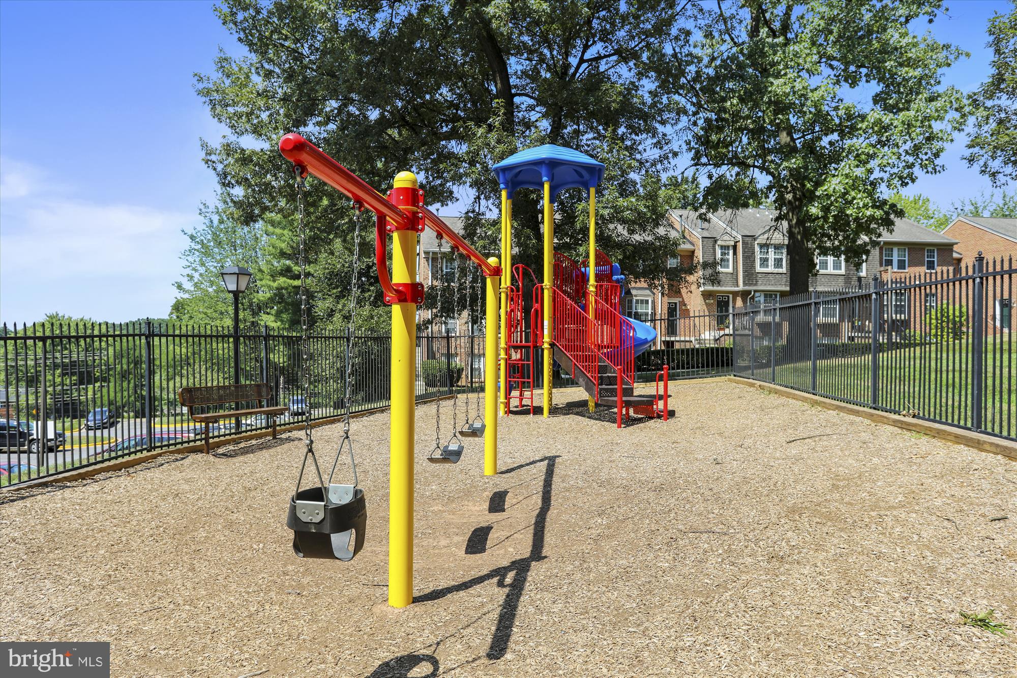 MONTGOMERY CHASE - Residential Lease