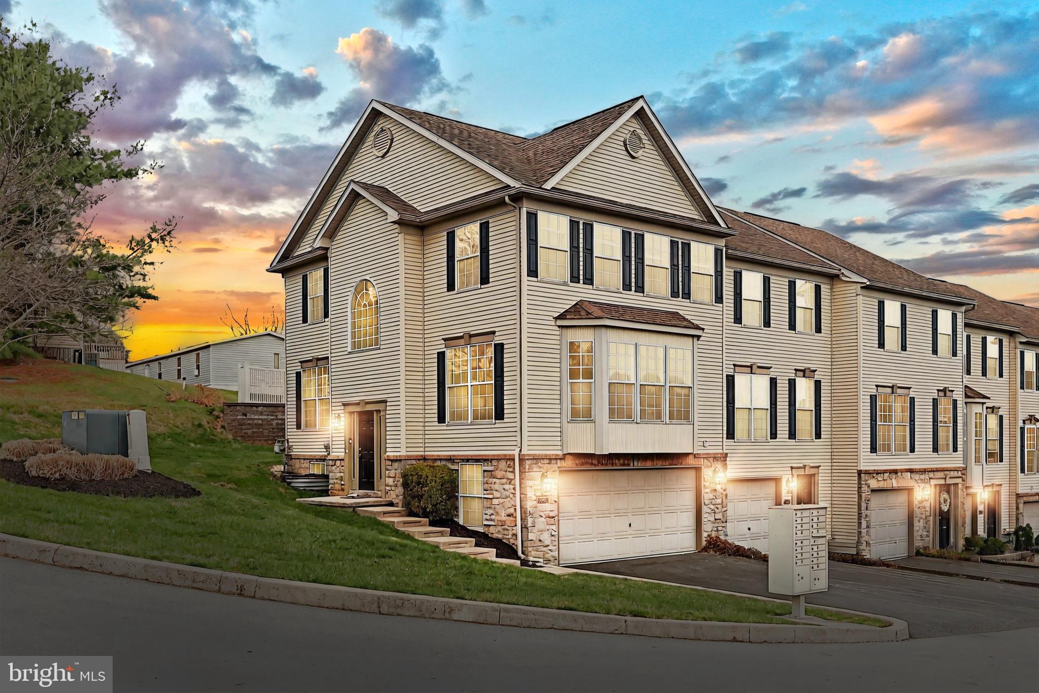 HUNT CLUB - Residential