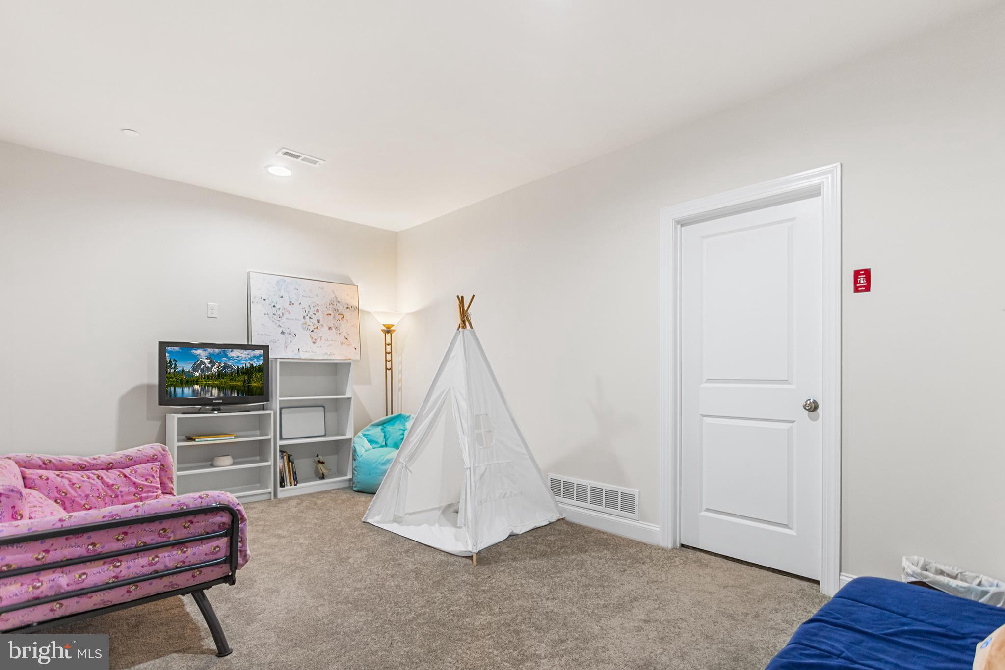 RUNNYMEADE FARMS - Residential