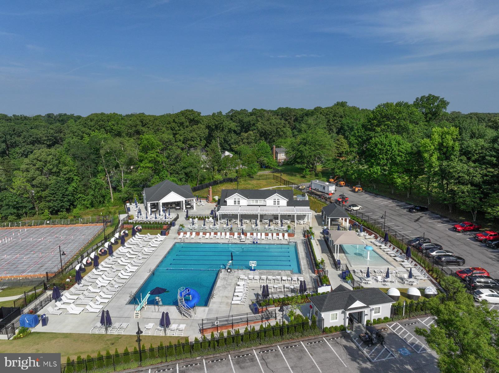 CHARTWELL - Residential