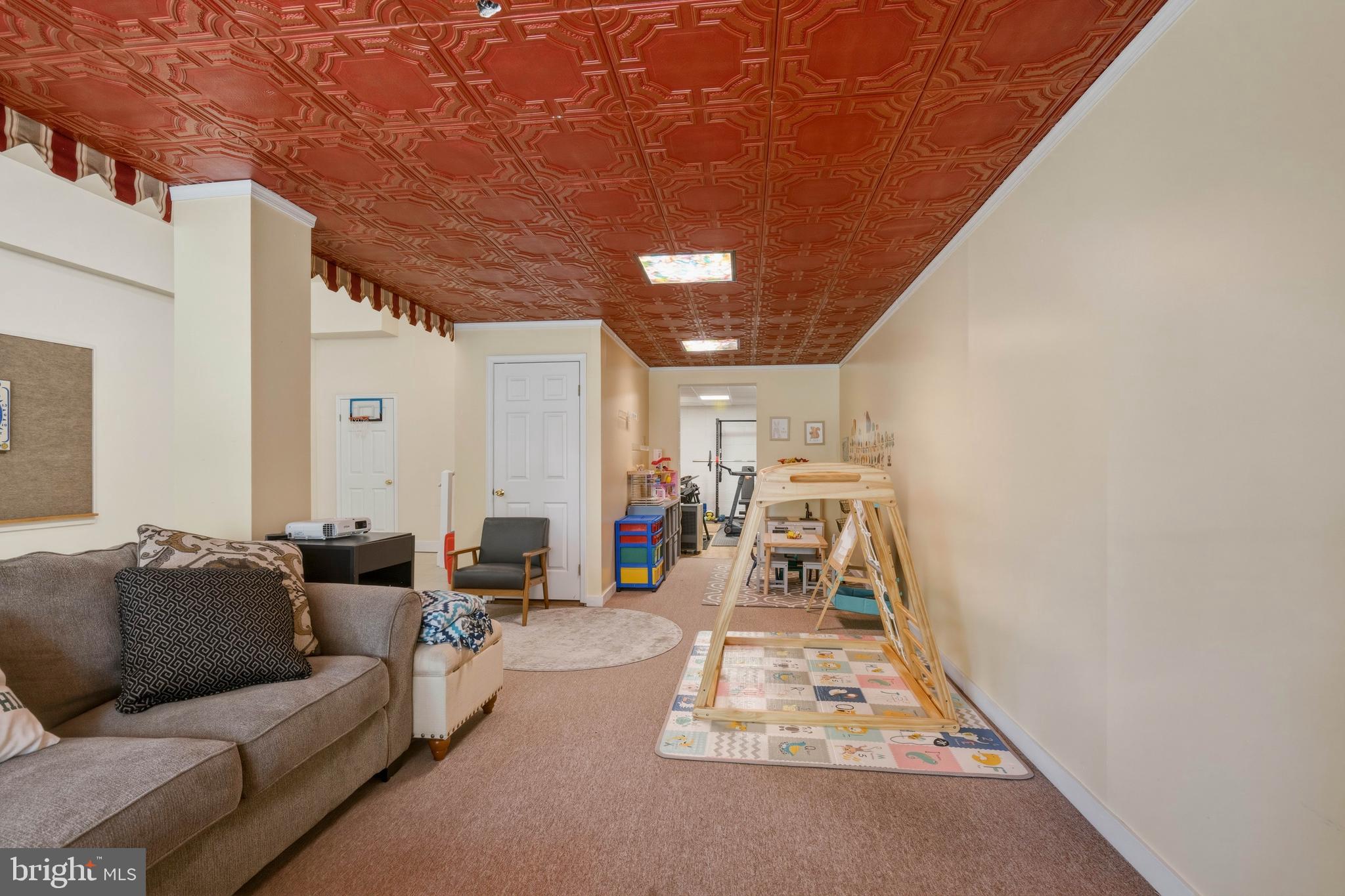 100 ACRE WOODS - Residential