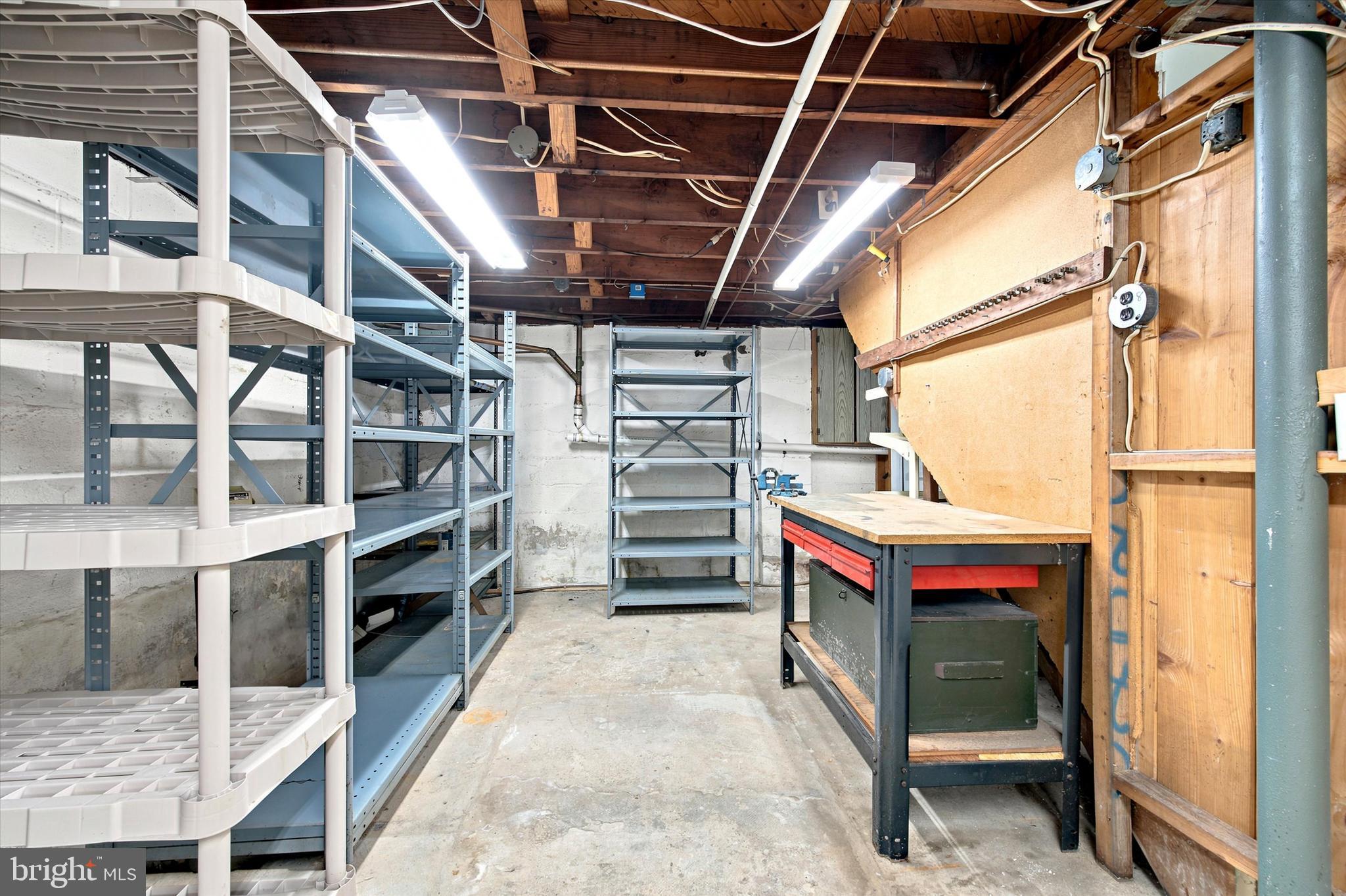 LANSDALE - Residential