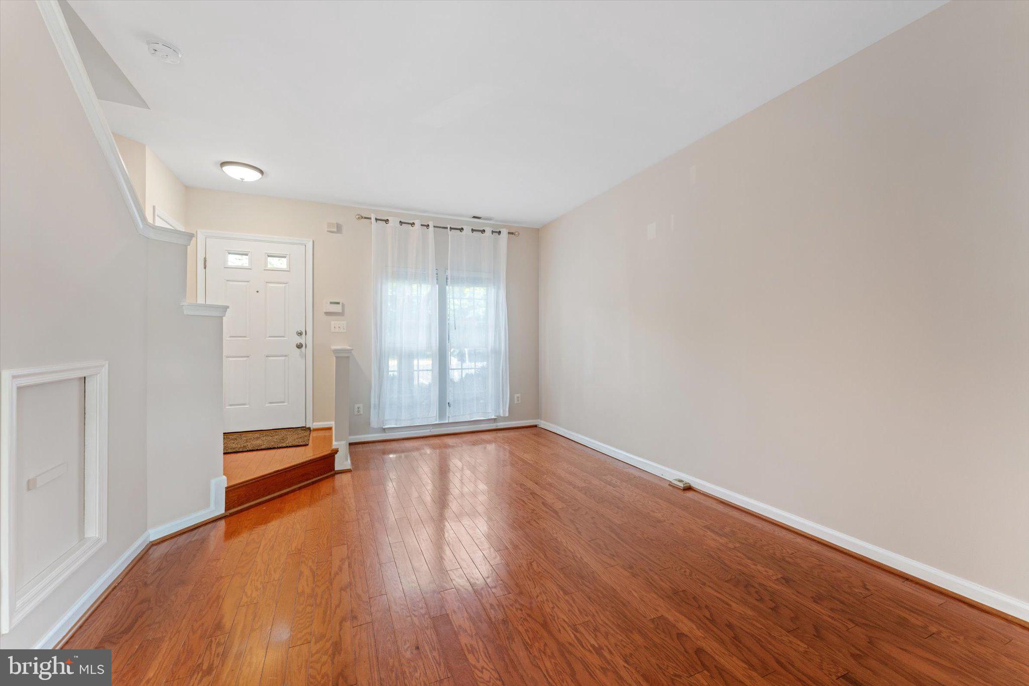 ASHBURN VILLAGE - Residential
