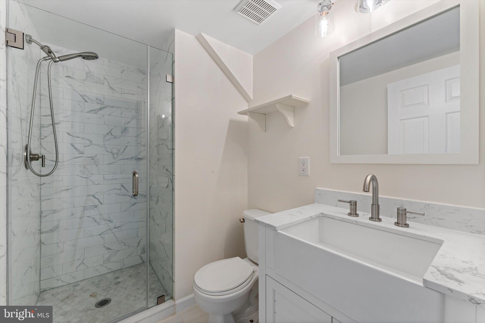 ASHBURN VILLAGE - Residential