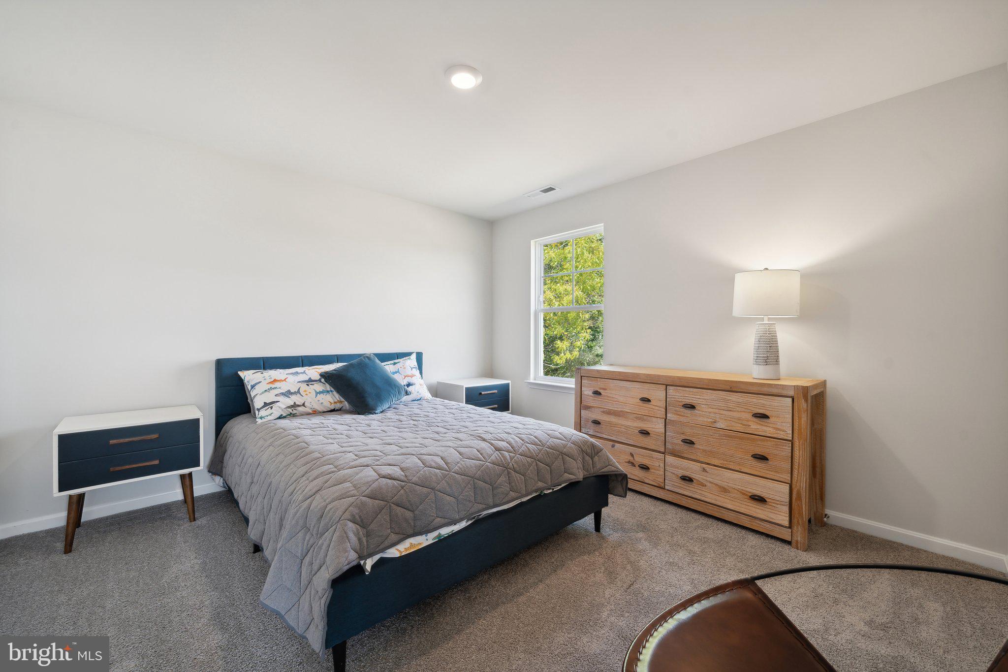 SHANNON LEA - Residential