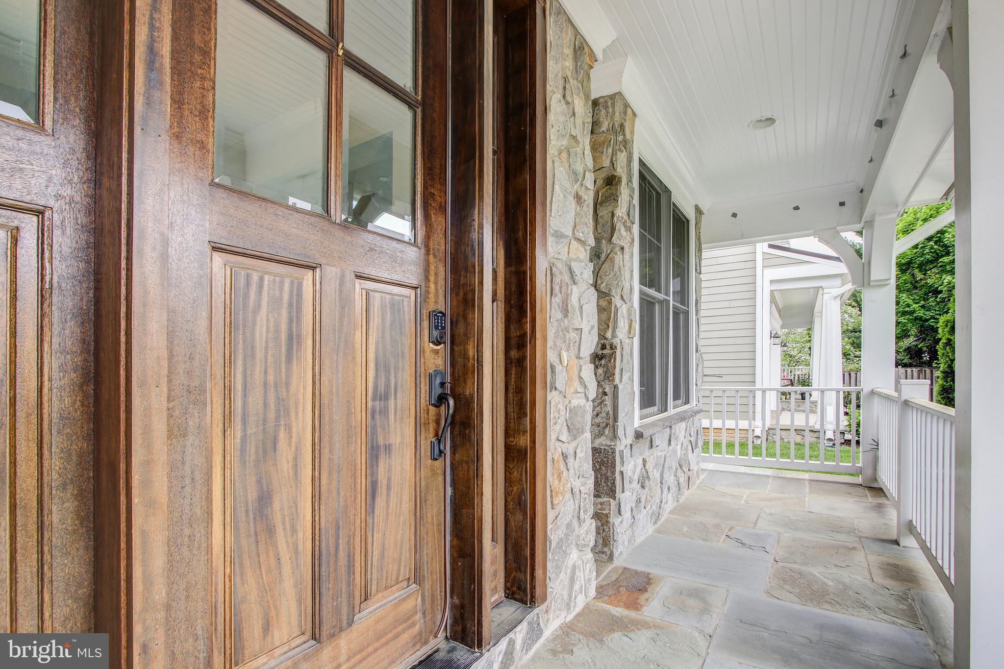 ALTA VISTA - Residential