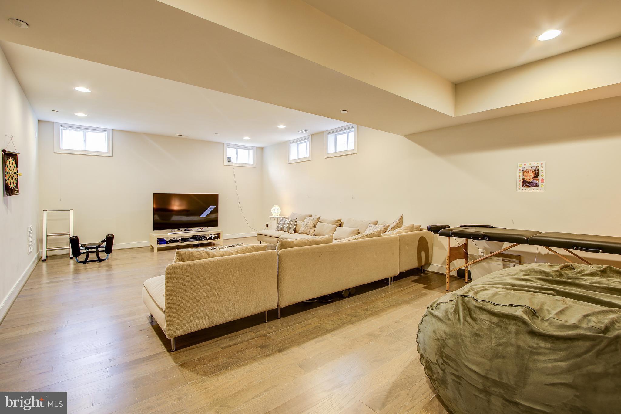 ALTA VISTA - Residential