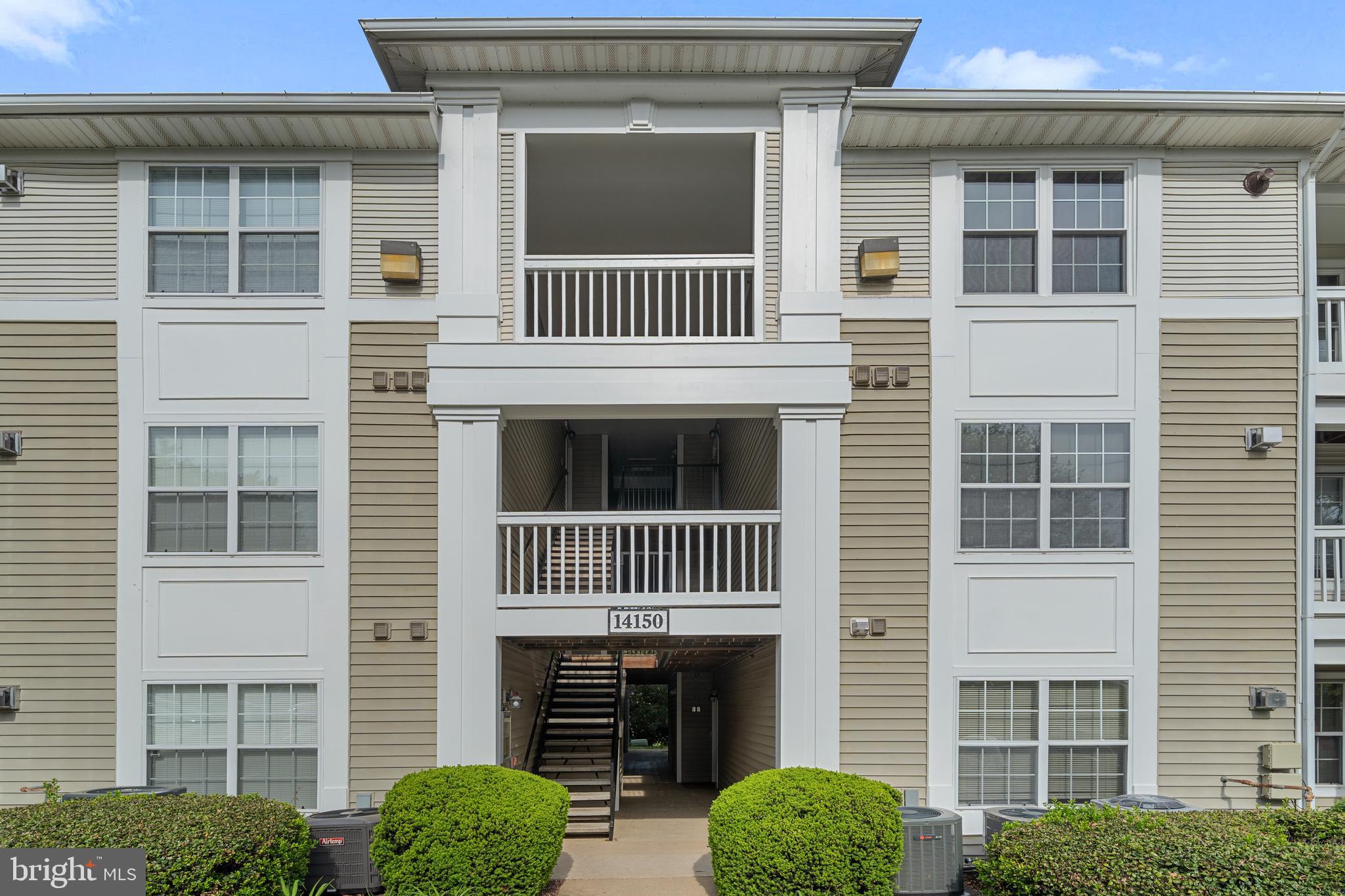 LAKESIDE - Residential