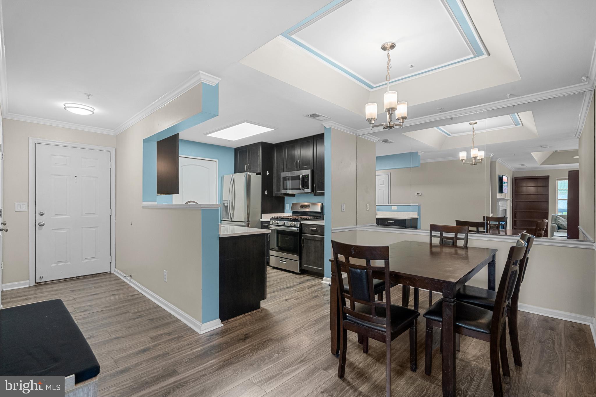 LAKESIDE - Residential
