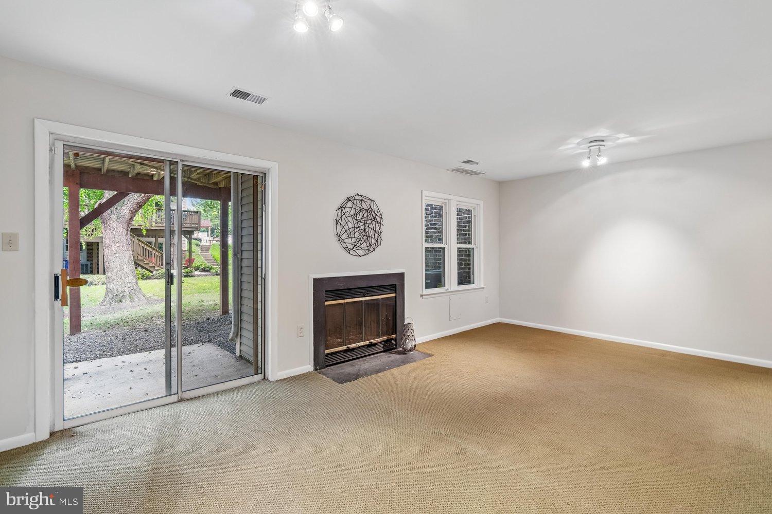 SUMMIT RIDGE - Residential
