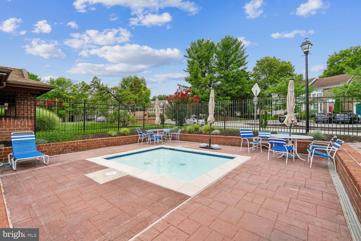 SUMMIT RIDGE - Residential