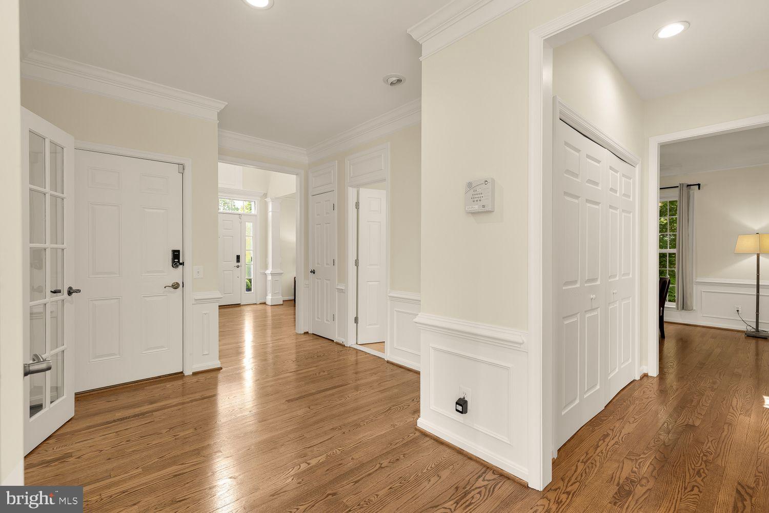 LAUREL HILL LANDBAY - Residential
