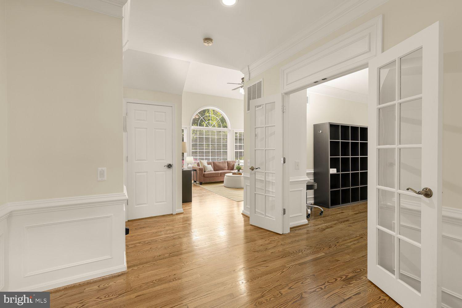LAUREL HILL LANDBAY - Residential