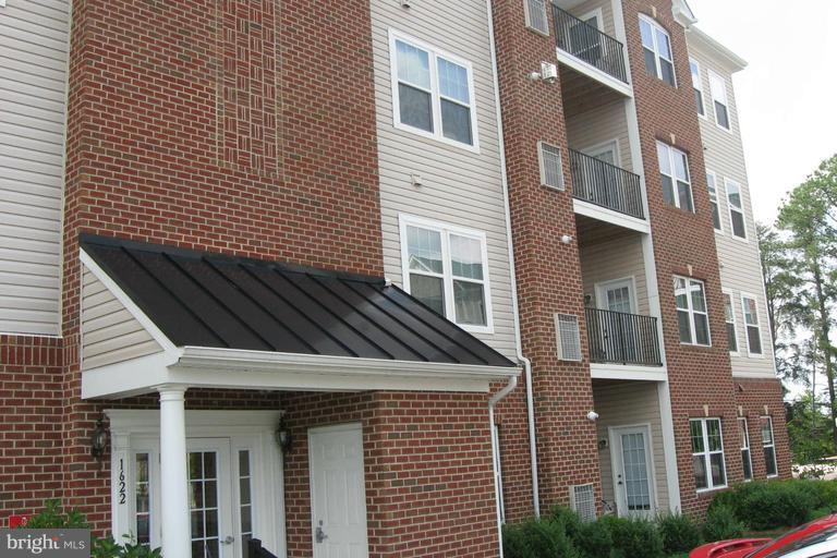 listed and sold simultaneously
